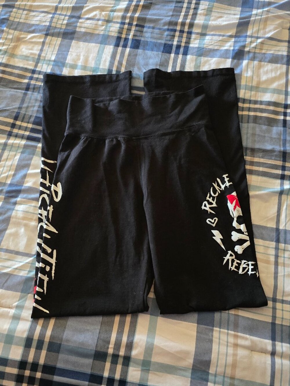 Beautiful Disaster Savage Collection Yoga Pants - Picture 5 of 7